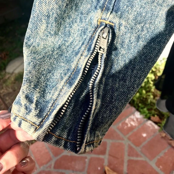 Jordache Vintage Jean Jacket 80s Acid Blue Denim Waist Belt Zipper & Snaps Sz S - Picture 4 of 8